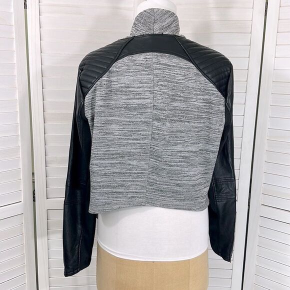 Torrid Size 2X Moto Jacket Waterfall Faux Leather NWOT - Picture 10 of 16